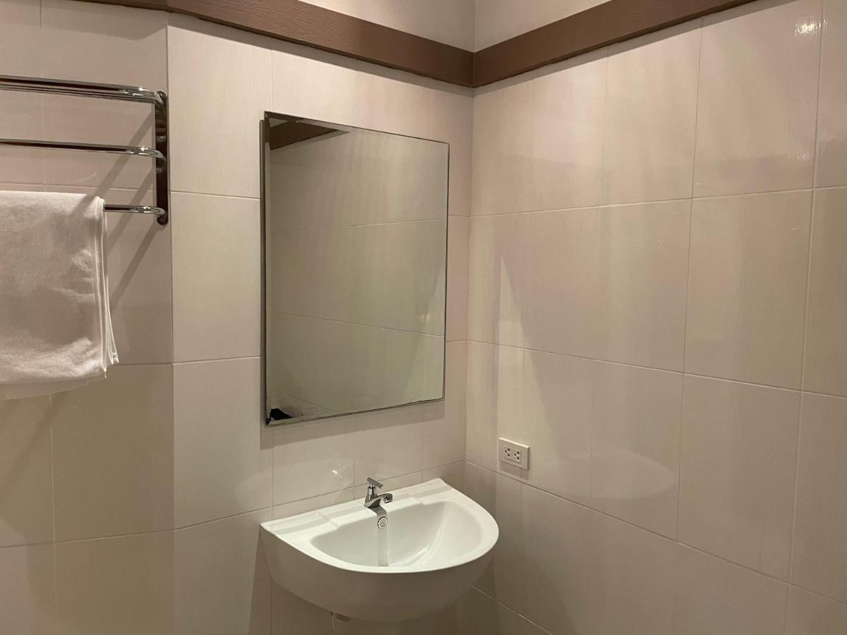 The Pace Phuket Boutique Resort Rawai 外观 照片
