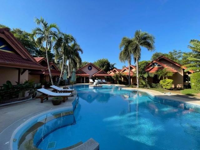 The Pace Phuket Boutique Resort Rawai 外观 照片
