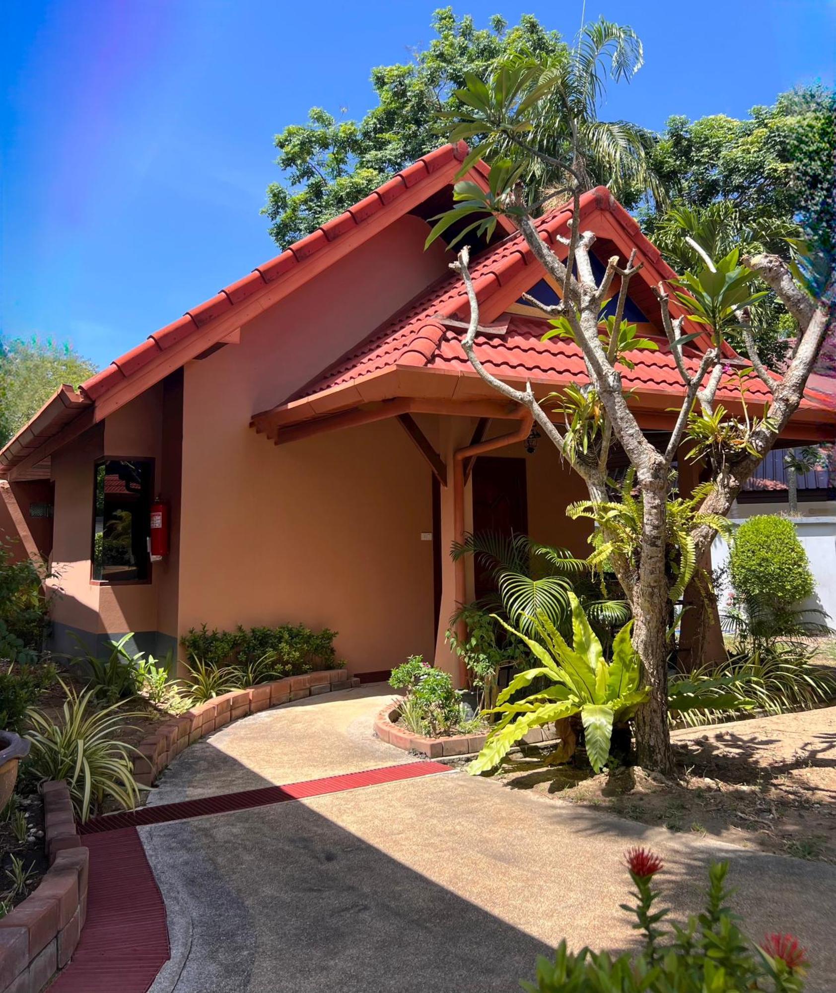 The Pace Phuket Boutique Resort Rawai 外观 照片